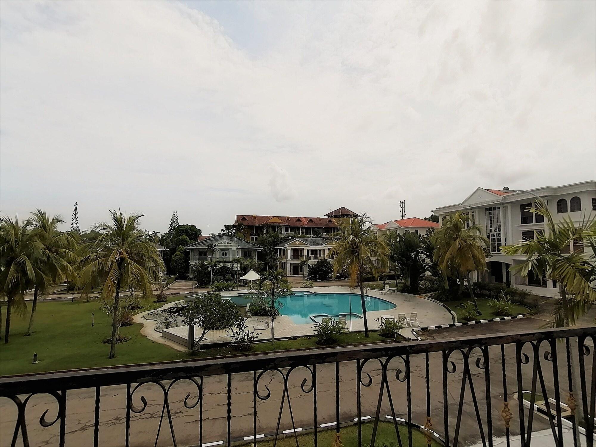 Tiara Labuan Hotel Buitenkant foto