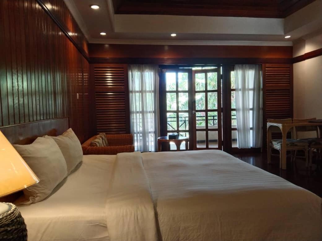Tiara Labuan Hotel Buitenkant foto